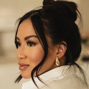 Meet your Posher, Mylan